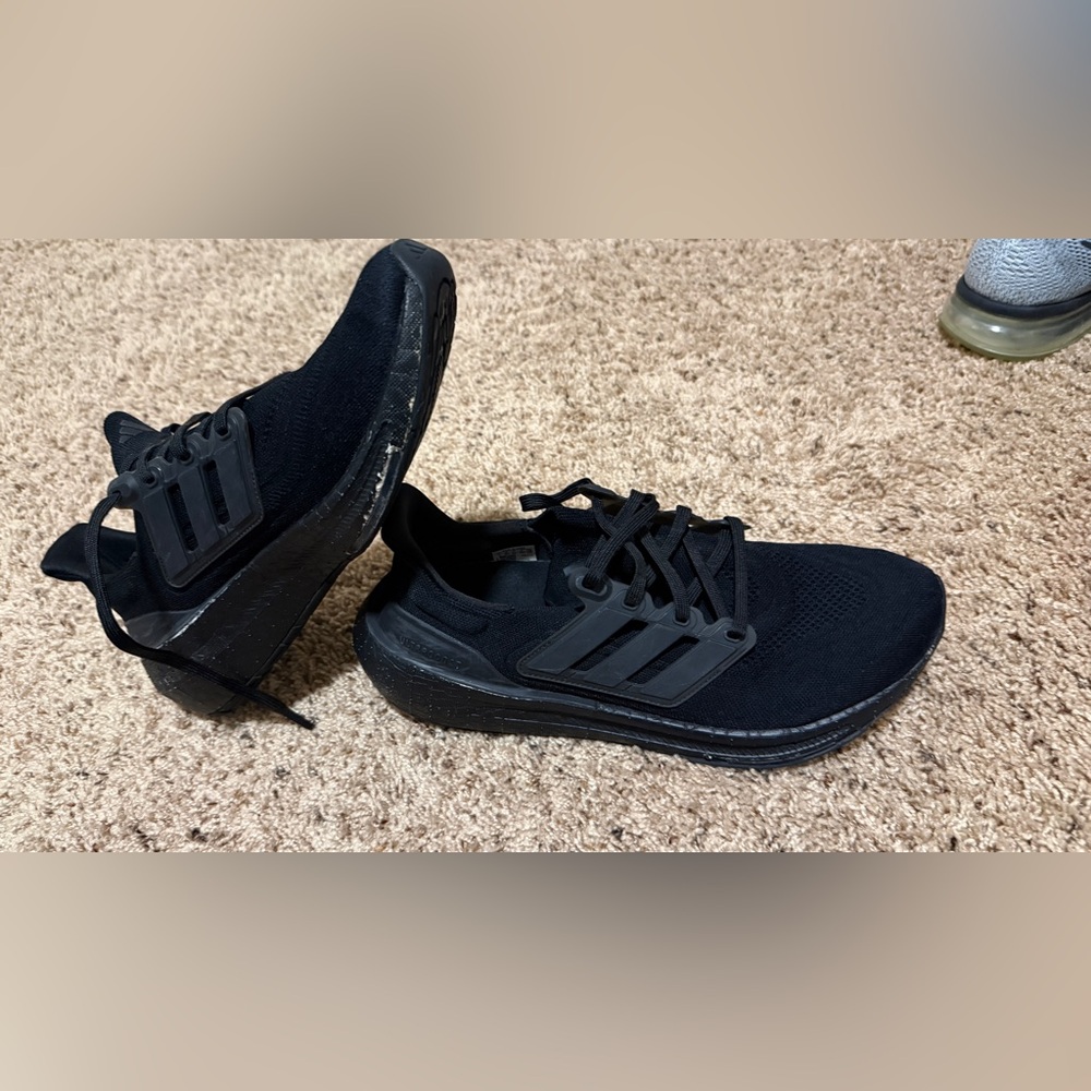 Adidas UltraBoost light
